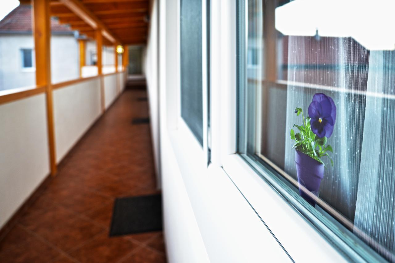 Penzion Klimes Hustopeče Exterior foto